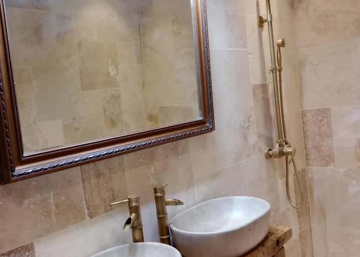 Bed & Breakfast Et Table D'hote Au Coin De La Cite Carcassonne