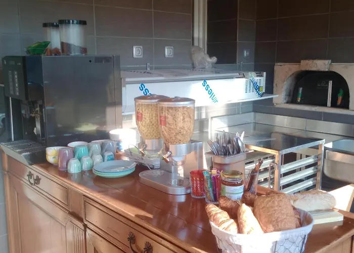 Bed & Breakfast Et Table D'hote Au Coin De La Cite